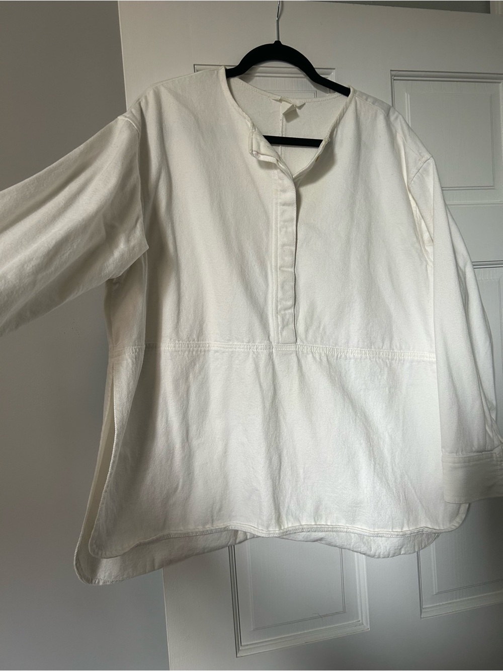 H&M Cream Button-Front Pullover Blouse